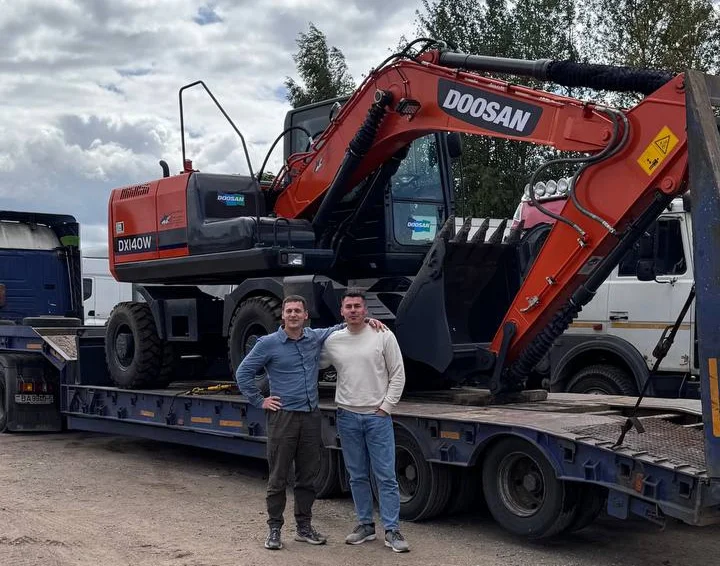 Обновление парка техники — встречаем колёсный экскаватор DOOSAN DX140W