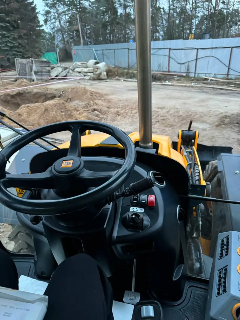 Проект У НАС ПОПОЛНЕНИЕ, ЭКСКАВАТОР-ПОГРУЗЧИК JCB 5CX  | Слайд 4
